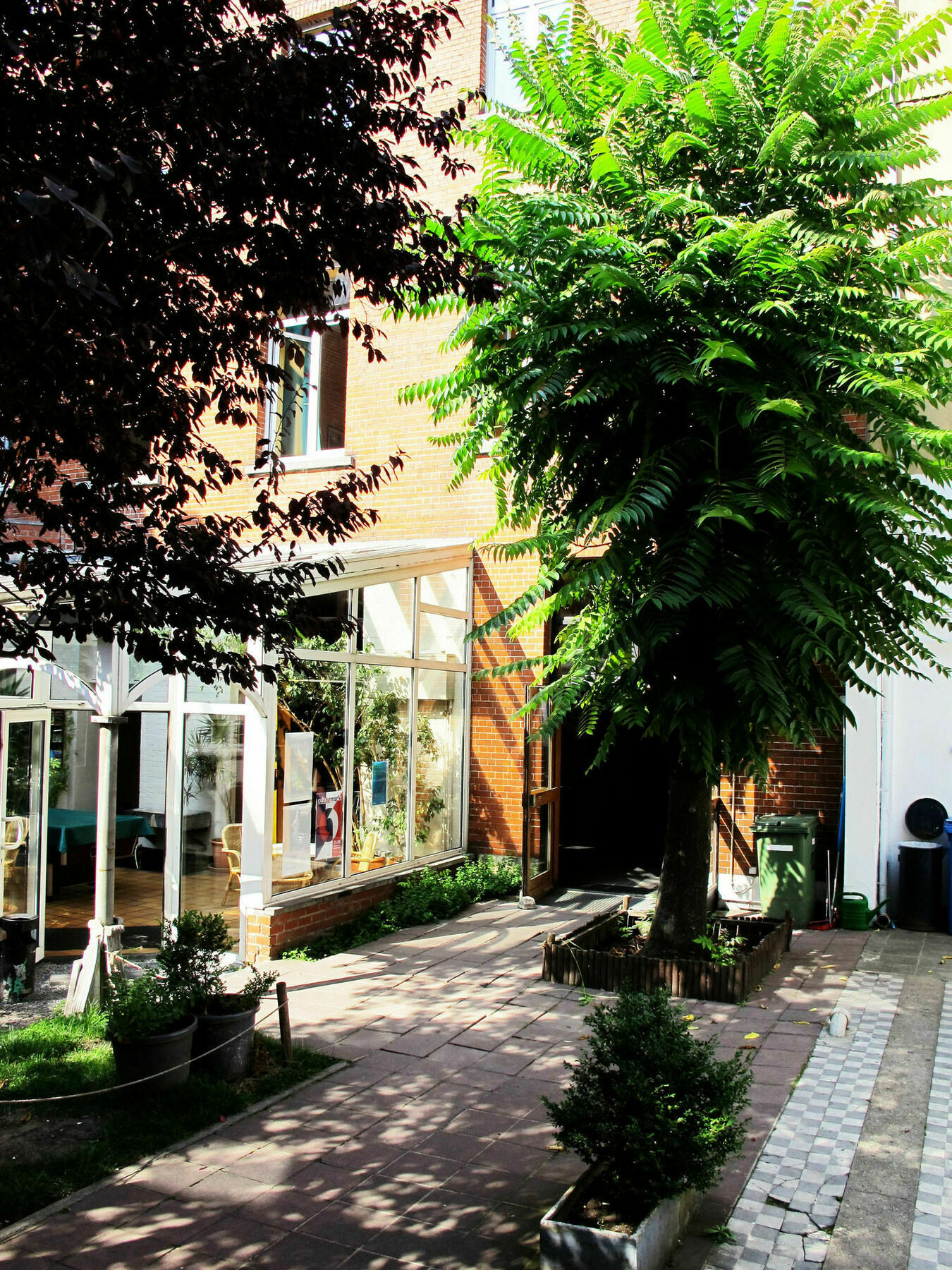 Van Gogh Youth Hostel City Centre Saint-Josse-ten-Noode Exterior foto